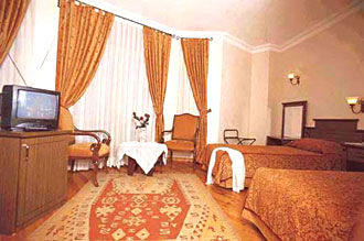 Hotel Artemis 5*